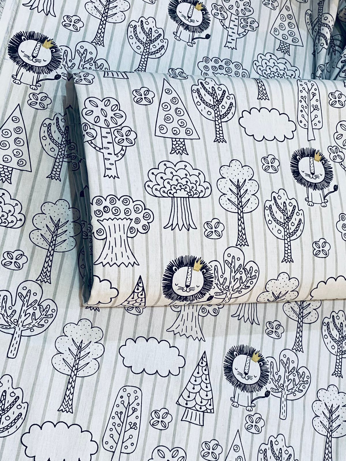 Tricoline 100% Algodón - DG063 Infantil Leones Blanco y Negro (50 x 150)