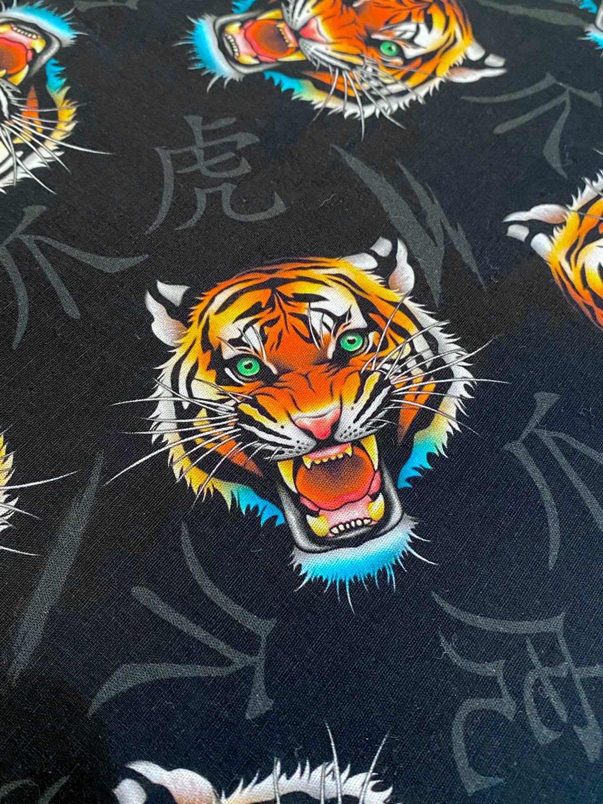 Tricoline 100% Algodón - DG009 -Digital Tigre Chino (50 x 150)