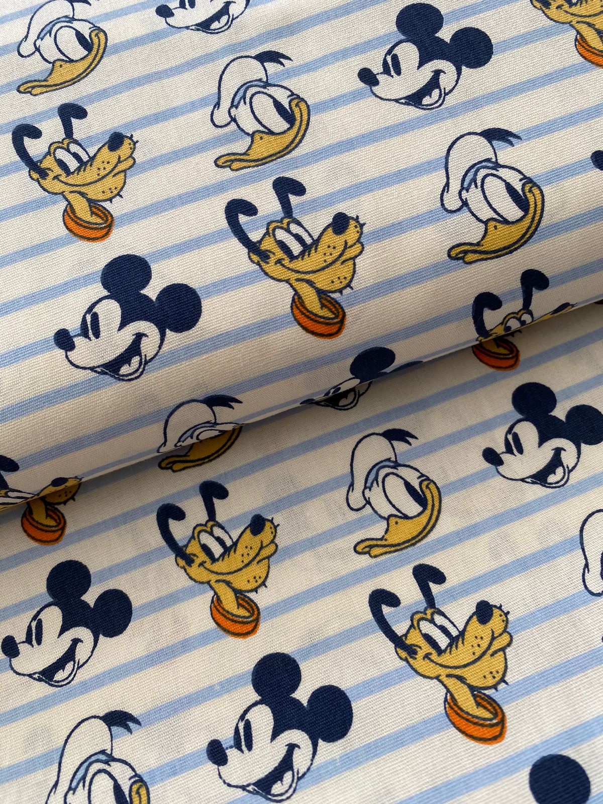 Tricoline 100% Algodón - PJ019 Digital Personaje Mickey y amigos Rayas (50 x 150)