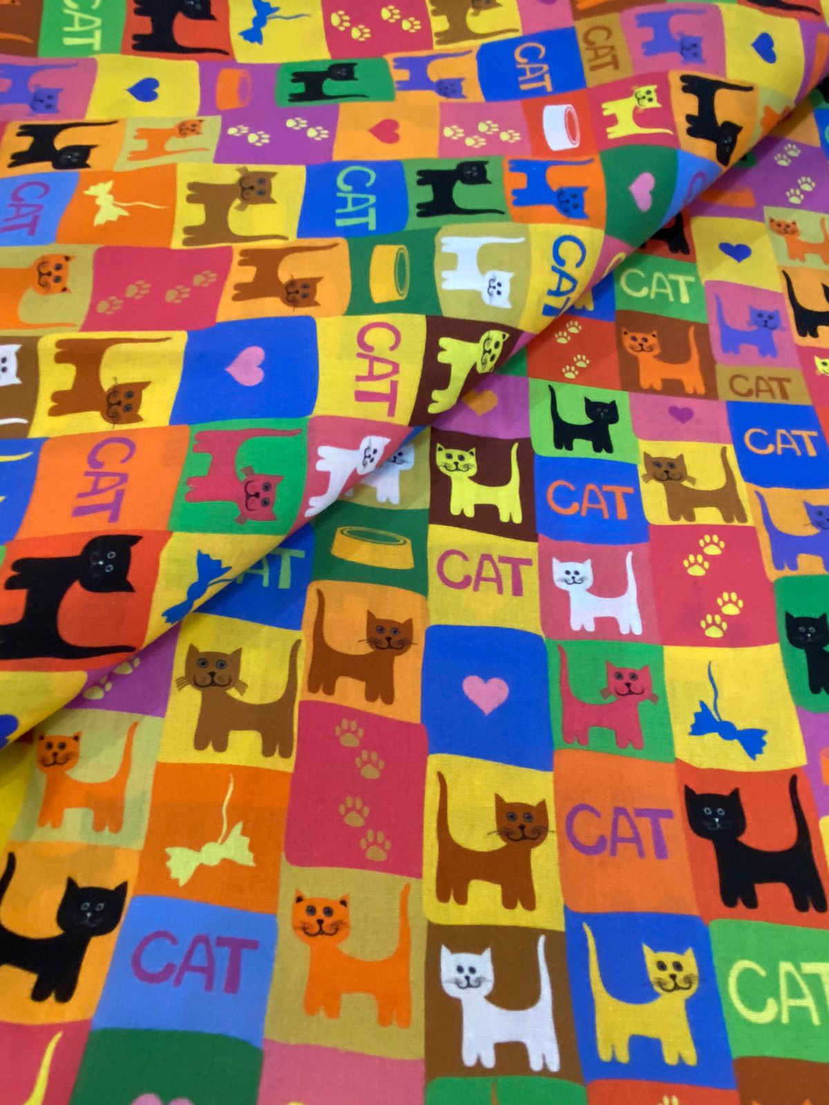 Tricoline 100% Algodón - DG002 - Digital Gatos Cuadros Coloridos (50 x 150)