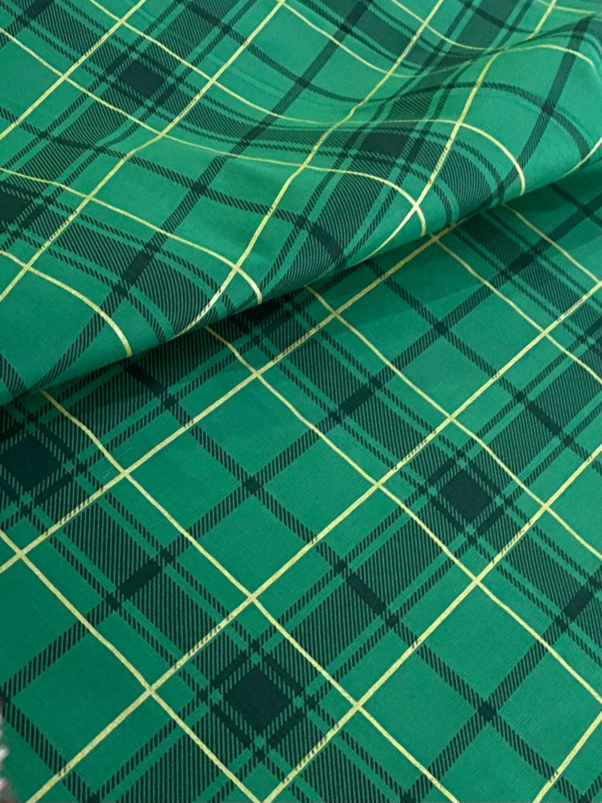 Tricoline 100% Algodón - NV005 Navidad Cuadrille fondo Verde (50 x 150)