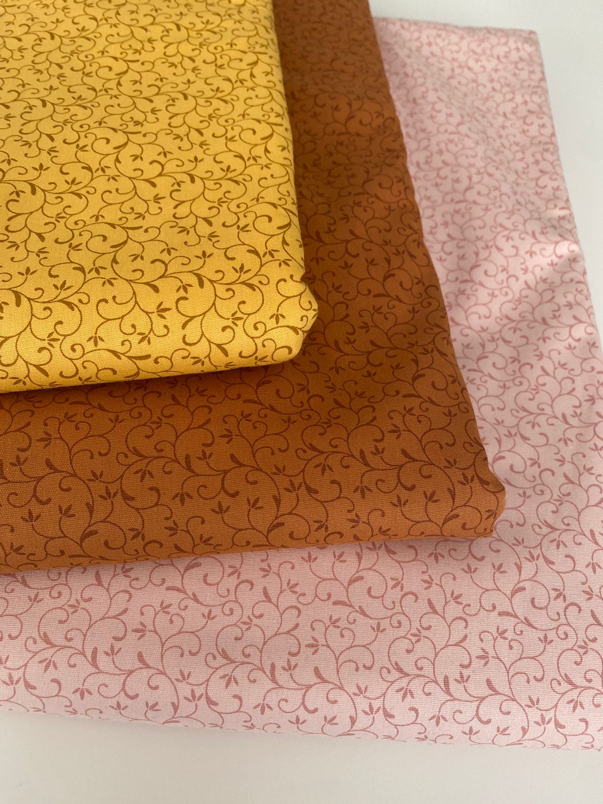Tricoline 100% Algodón - TT006 Tinto Arabesco Terracota (50 x 150)