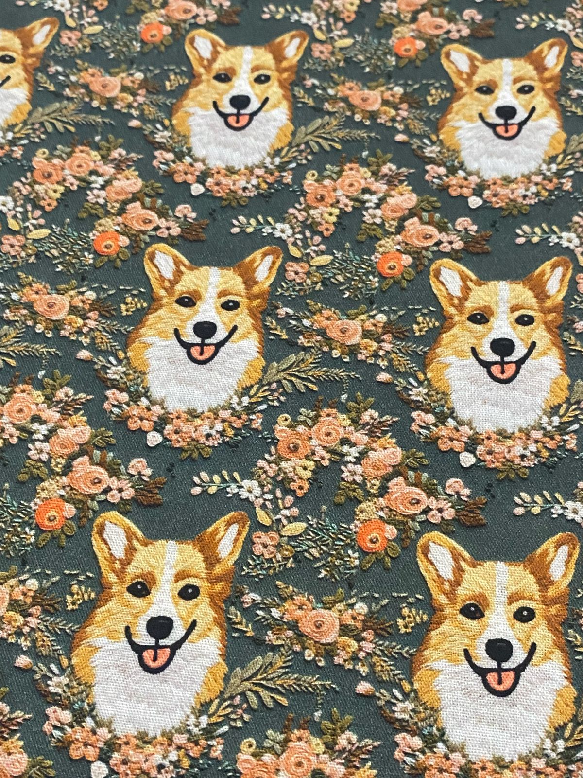 Tricoline 100% Algodón - 3D044 Personaje Perro Corgi (50 x 150)