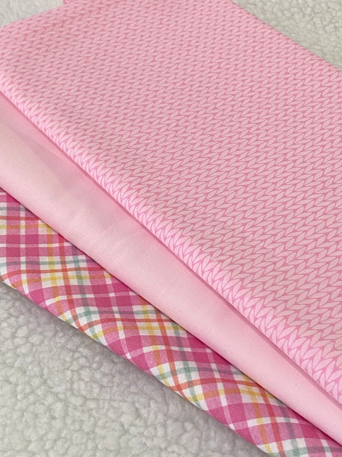 Tricoline 100% Algodón - TT118 Tinto Rosa Cuadrille Grande (50 x 150) (Copia)