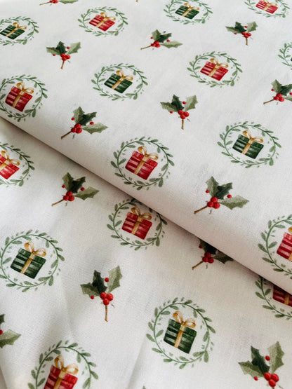 Tricoline 100% Algodón - NV023 Navidad Regalos Fuxicos (50 x 150)