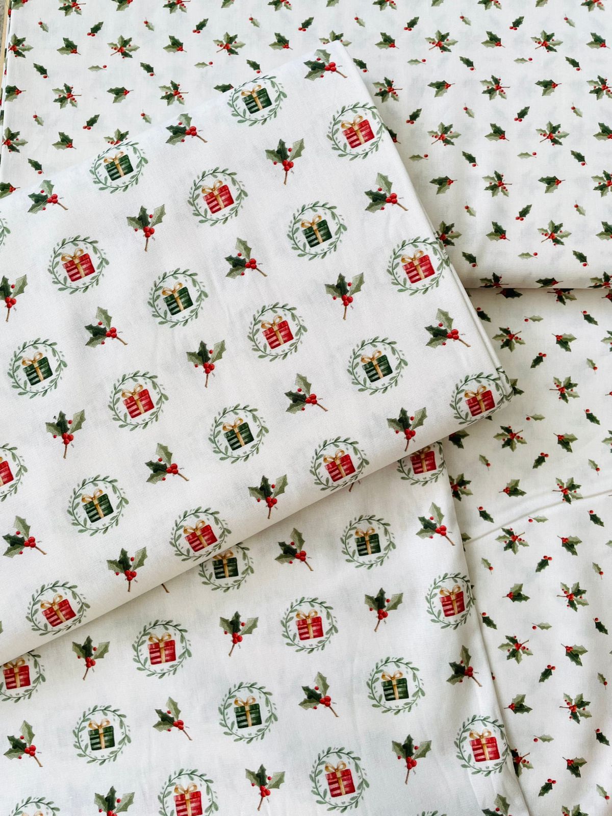 Tricoline 100% Algodón - NV022 Navidad Hojitas Fuxicos (50 x 150)