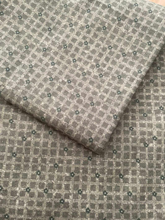 Tricoline 100% Algodón - EX051 Exclusiva cuadrille florecitas Verde Oliva Fuxicos (50 x 150)