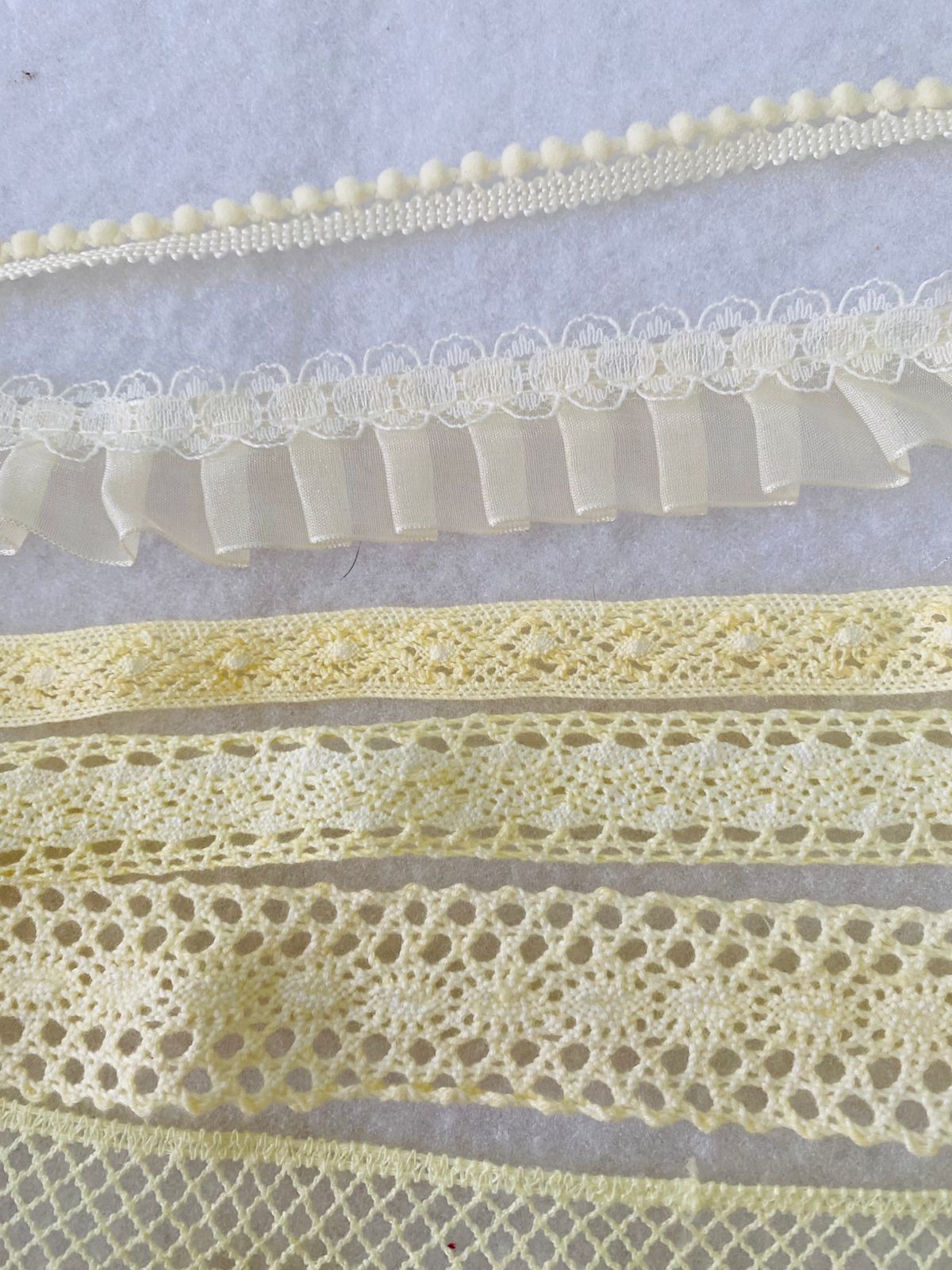 Kit 7 Encajes Variados CP007 - Color Verde Amarillo (14 Metros total)