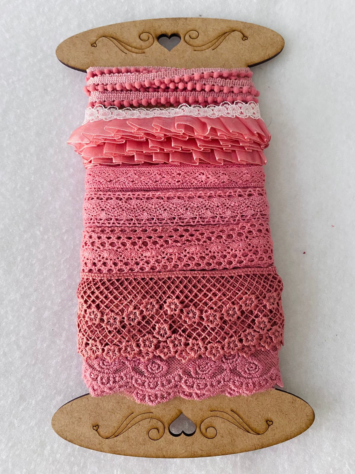 Kit 7 Encajes Variados CP008 - Color Rosa (14 Metros total)