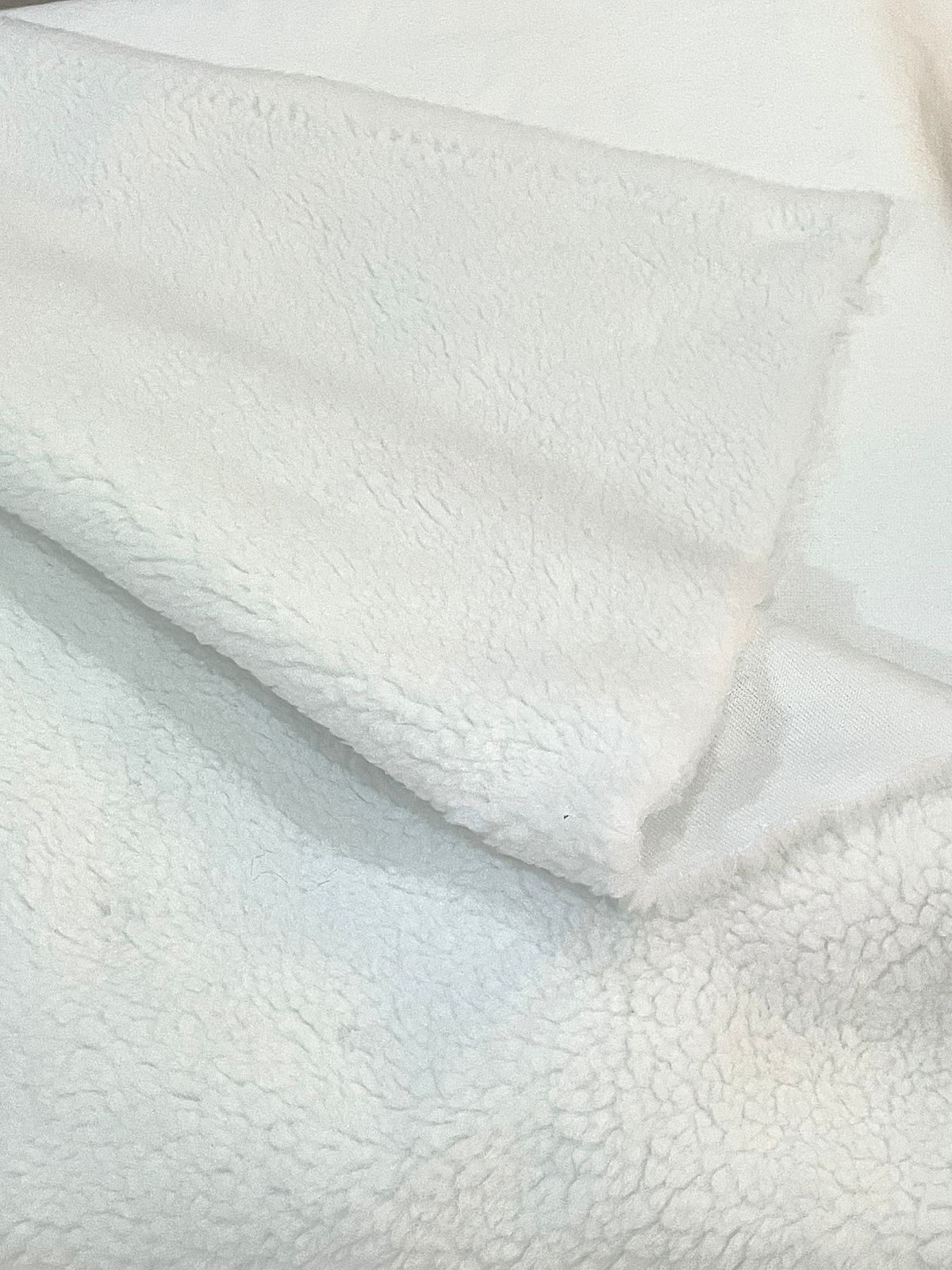 CP064 - Tela Piel de Oveja - Color Blanco - 50x80