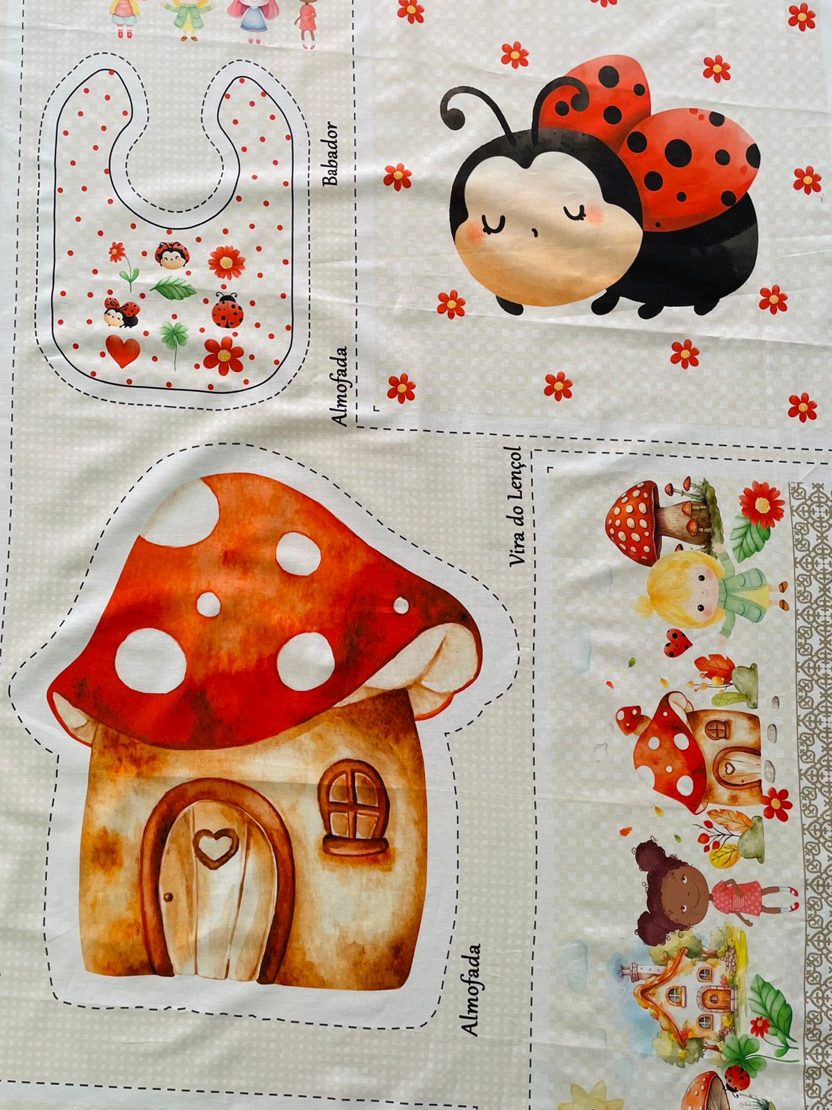 Tricoline 100% Algodón  - PT097 Patrón Panel kit Cuna chinita roja (99 x 150)