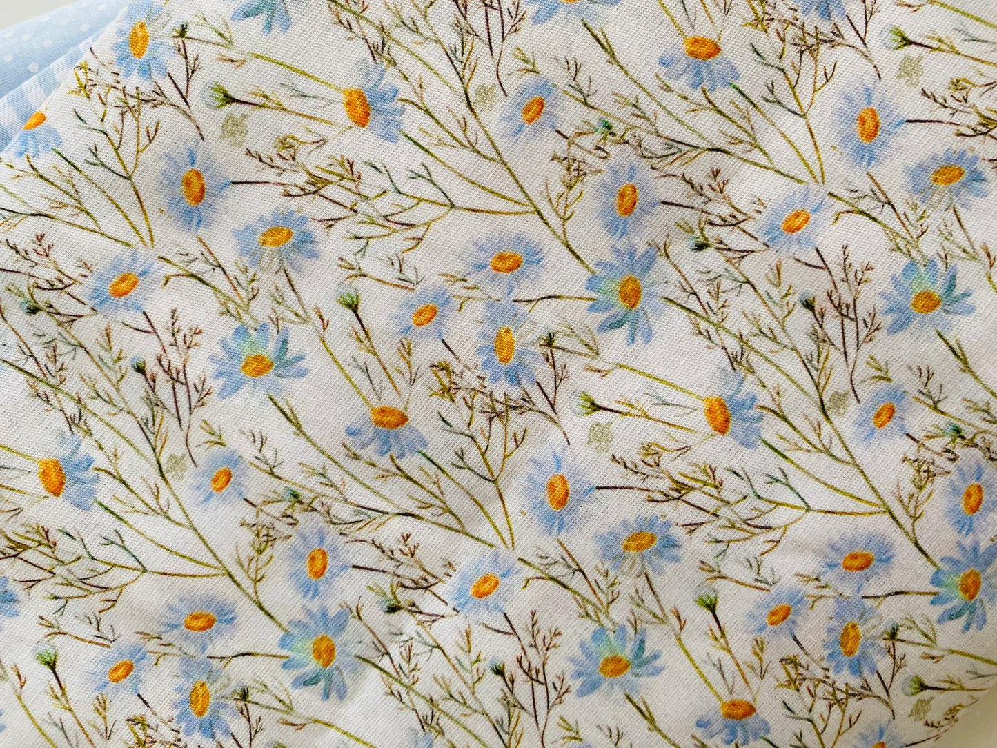 Tricoline 100% Algodón - TT026 Tinto Floral Celeste FM (50 x 150)