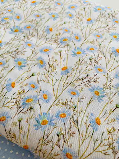 Tricoline 100% Algodón - TT026 Tinto Floral Celeste FM (50 x 150)