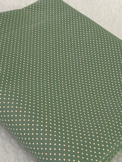 Tricoline 100% Algodón - TT119 Tinto puntitos Verde Viejo (50 x 150)