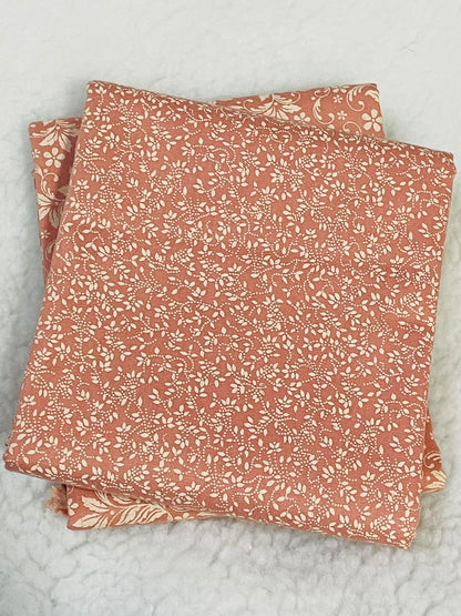 Tricoline 100% Algodón - TT003 Tinto hojitas Rosa Viejo (50 x 150)