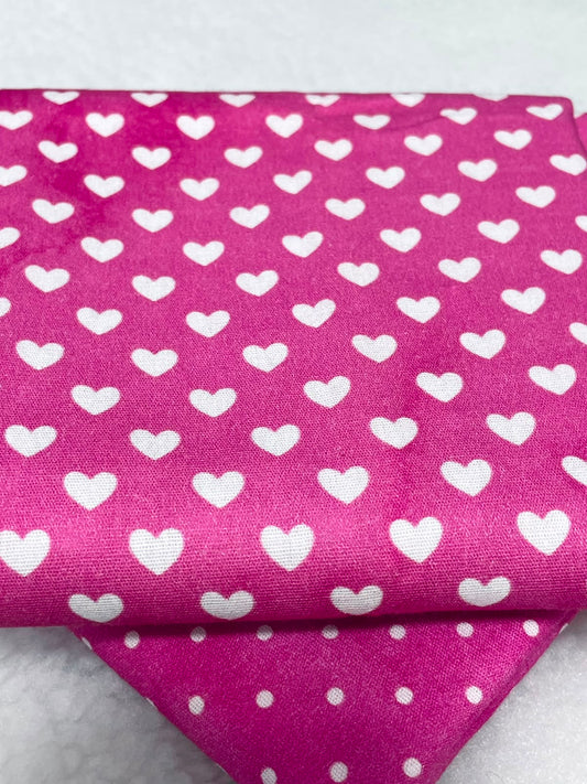 Tricoline 100% algodón - EX085 Exclusiva Corazones Fucsia Neon (50 x 150)