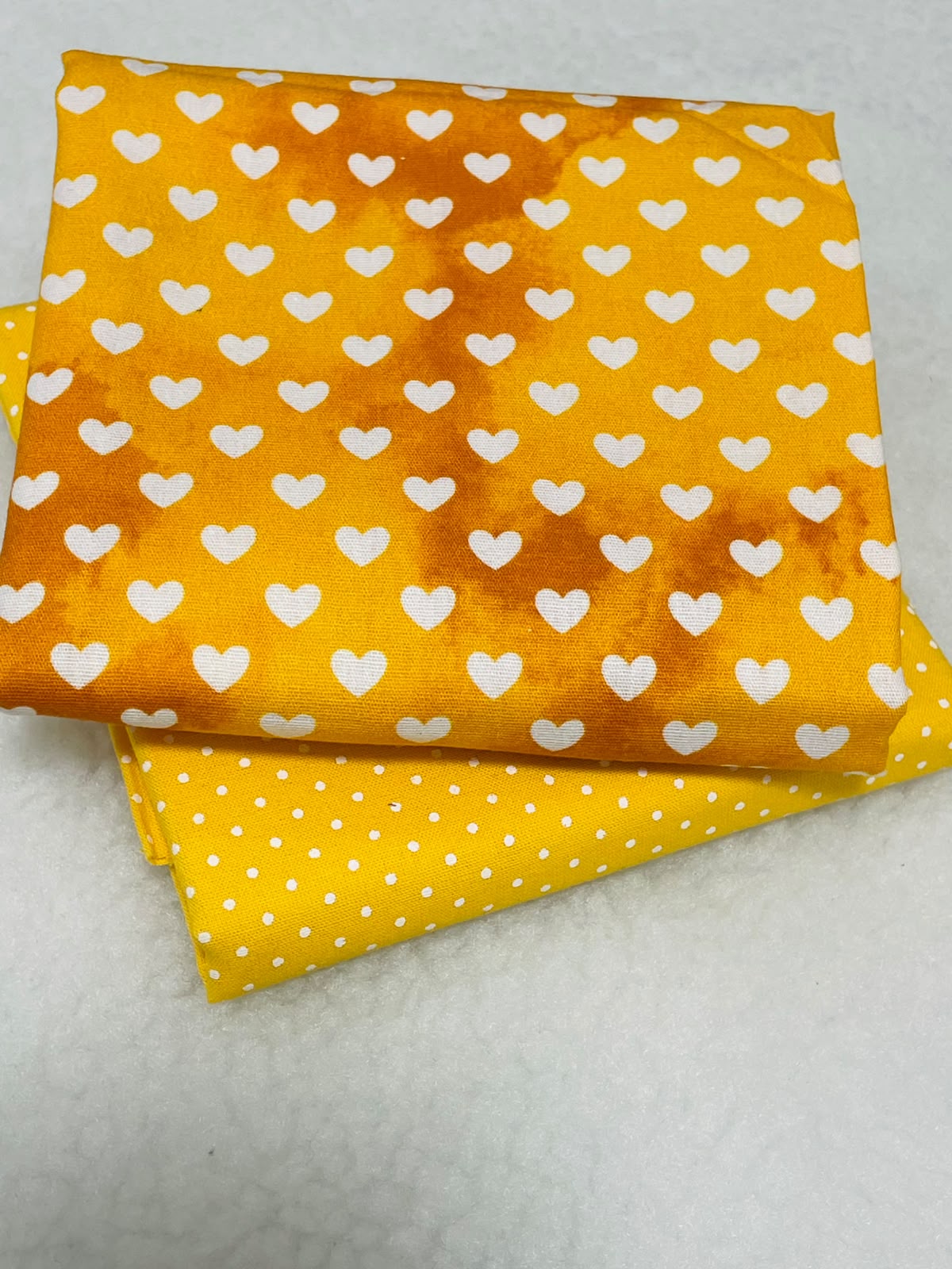 Tricoline 100% algodón - EX087 Exclusiva Corazones Amarillo Neon (50 x 150)