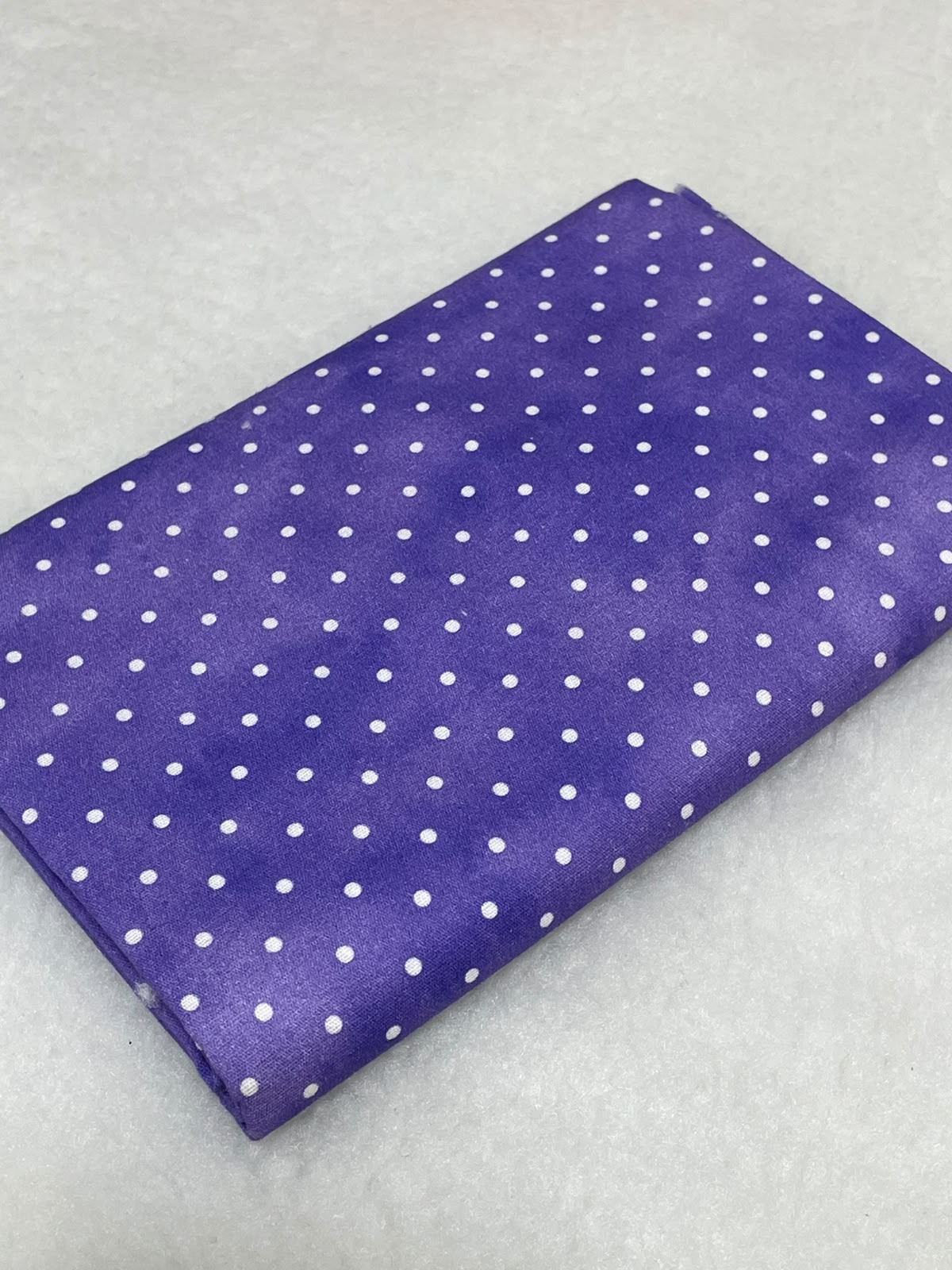 Tricoline 100% algodón - EX089 Exclusiva Puntitos Morado Neon (50 x 150)