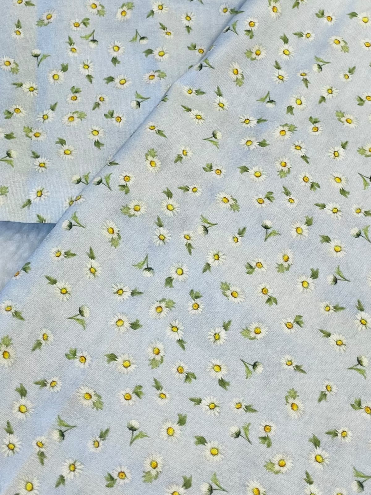 Tricoline 100% Algodón - DG054 Florecitas Margarita (50 x 150)