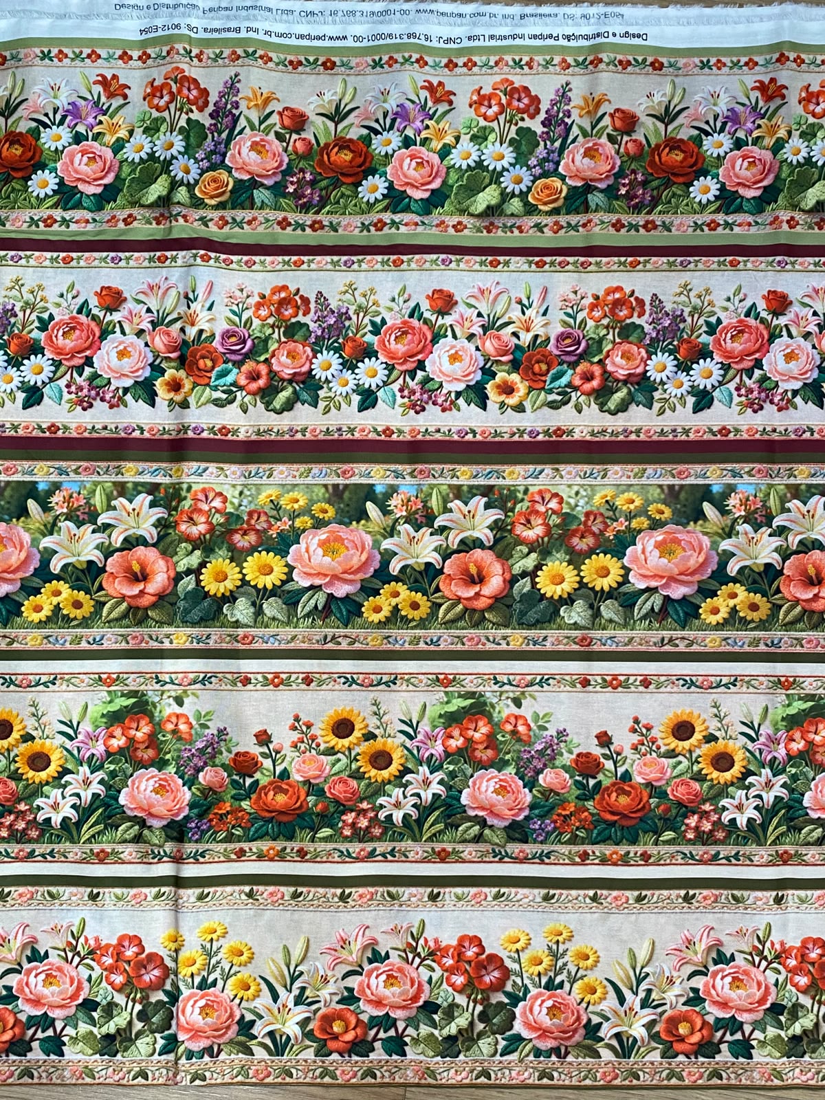 Tricoline 100% Algodón - CN022 Cenefas Floral 4 (50 x 150)