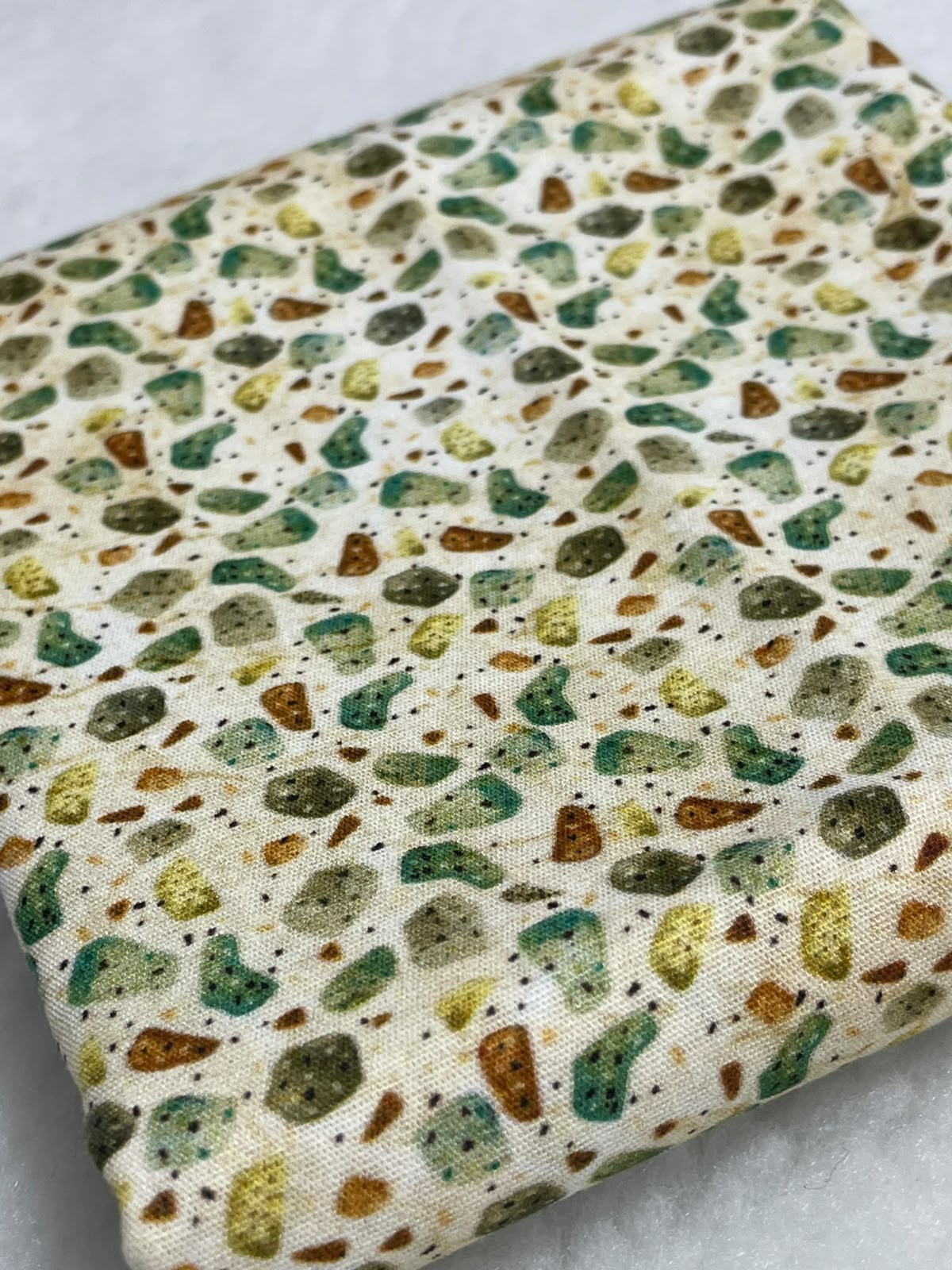 Tricoline 100% Algodón - EX078 Exclusiva DN Piedritas Verde (50 x 150)